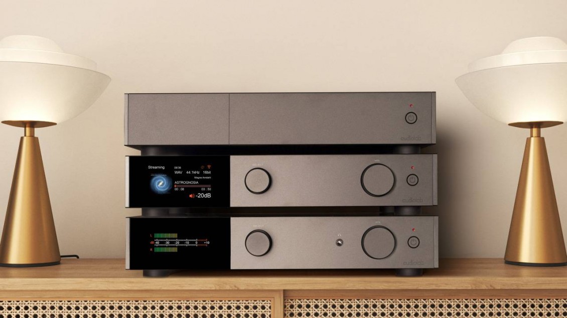 AUDIOLAB 9000Q predojačevalnik & 9000P močnostni ojačevalnik > Recenzije