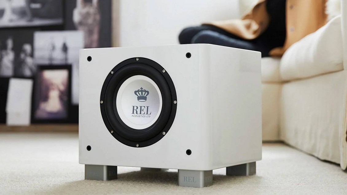 REL T/7x: subwoofer, ki nizke tone spremeni v glasbo - TAS recenzija REL T/7x: subwoofer, ki nizke tone spremeni v glasbo - TAS recenzija