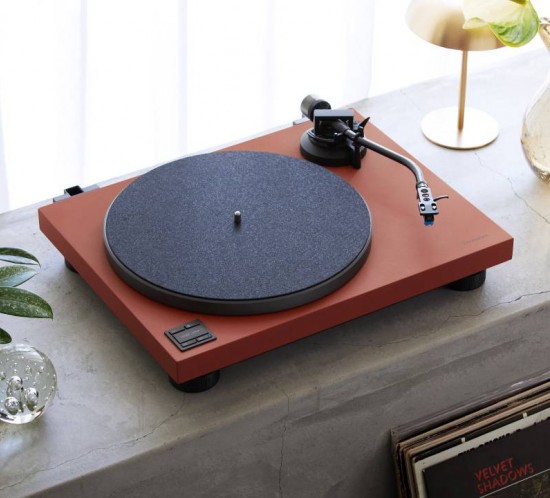 TECHNICS Unveils the New SL-40CBT Direct Drive Turntable at IFA Berlin 2025