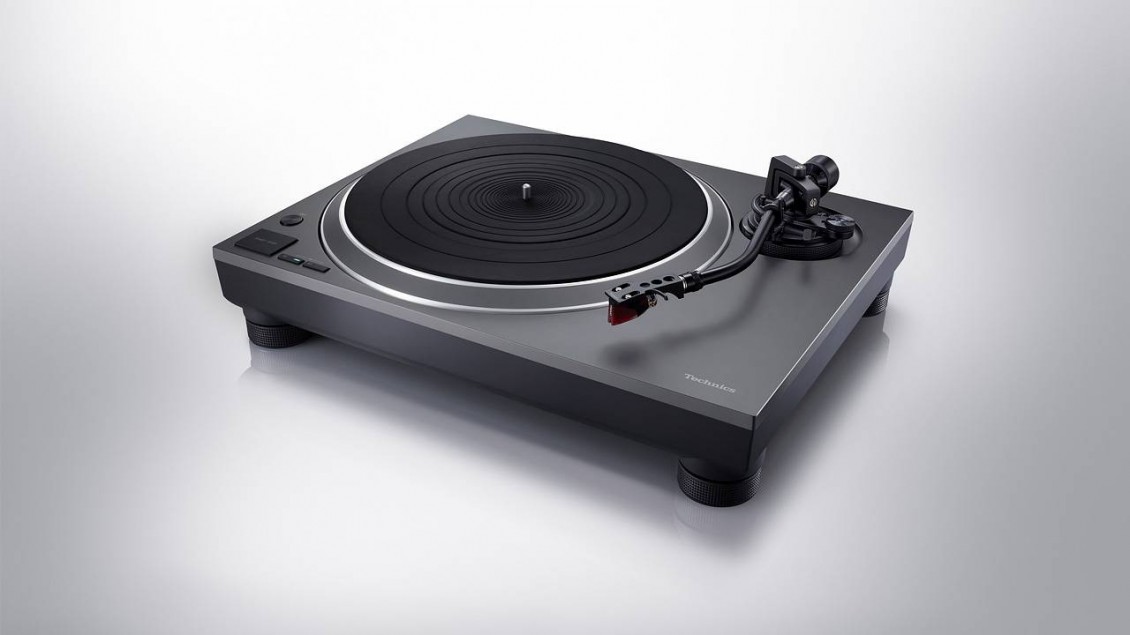 TECHNICS SL-1500CS > Gramofon, ki prepiše pravila razmerja med ceno in zvočno kakovostjo